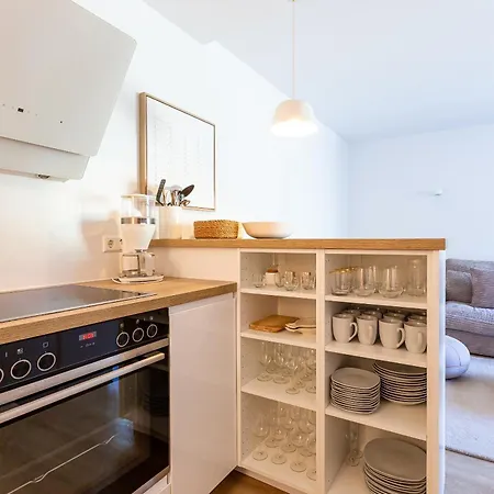 Hoop アパート アーレンスホープ